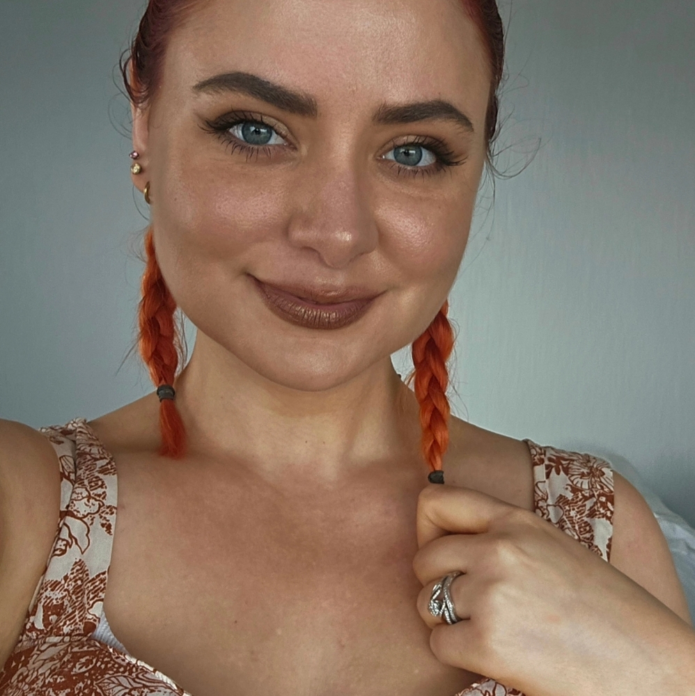 Meet your Posher, Haylee